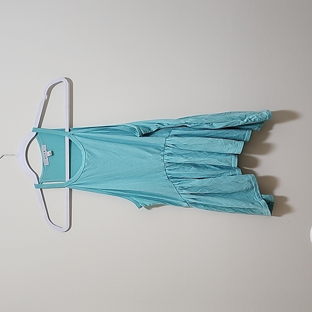 Sleeveless shirt